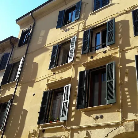 Ponte Nuovo דירה